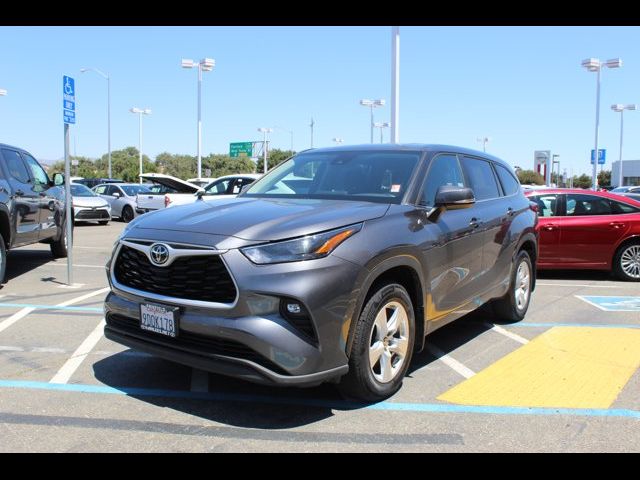 2023 Toyota Highlander LE