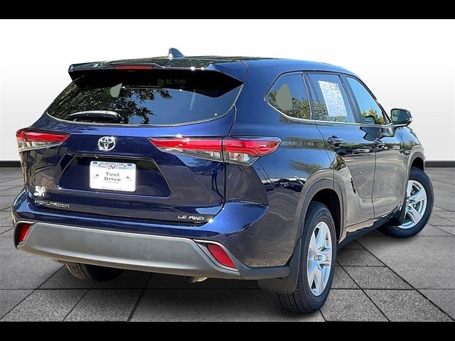 2023 Toyota Highlander LE