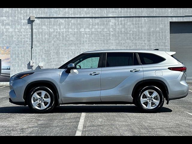 2023 Toyota Highlander LE