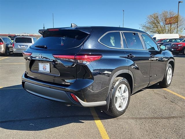 2023 Toyota Highlander LE