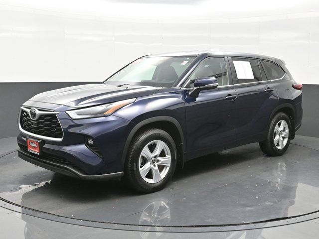 2023 Toyota Highlander LE