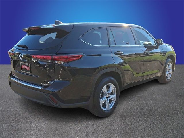 2023 Toyota Highlander LE