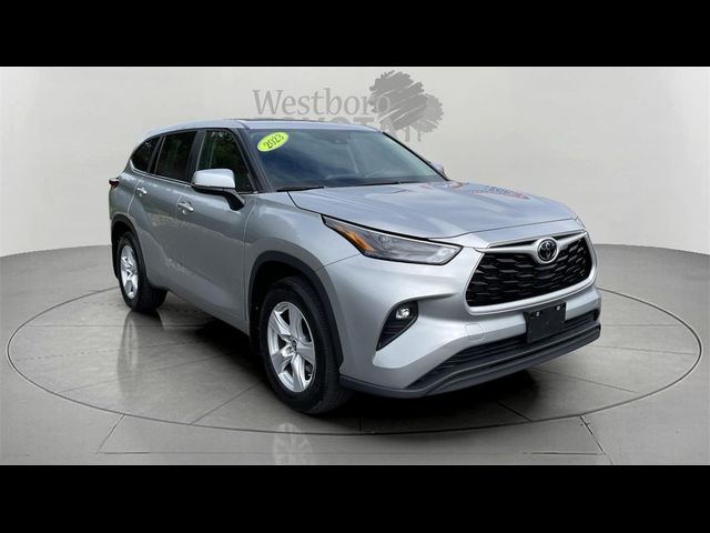 2023 Toyota Highlander LE