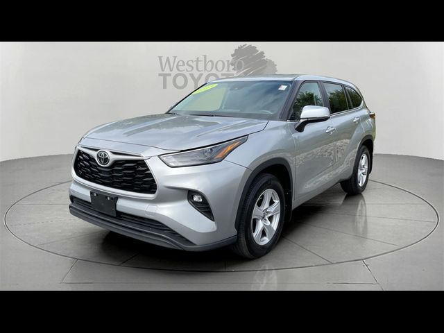 2023 Toyota Highlander LE