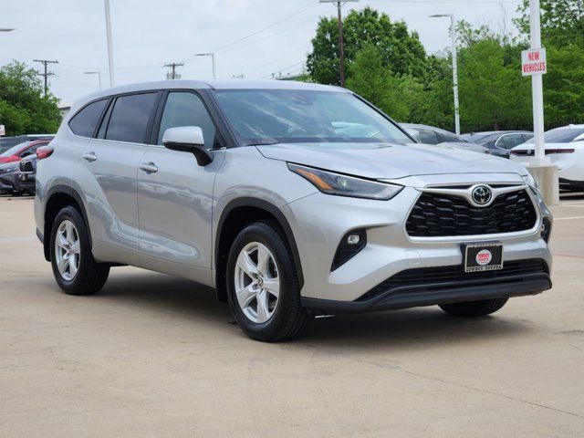 2023 Toyota Highlander LE