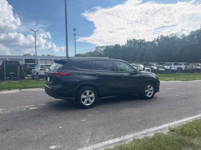 2023 Toyota Highlander LE