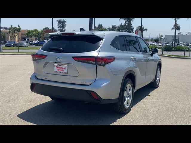 2023 Toyota Highlander LE