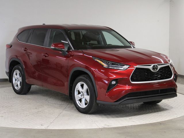 2023 Toyota Highlander LE