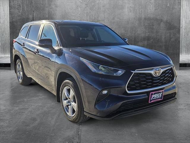 2023 Toyota Highlander LE