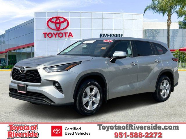 2023 Toyota Highlander LE