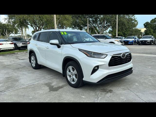 2023 Toyota Highlander LE