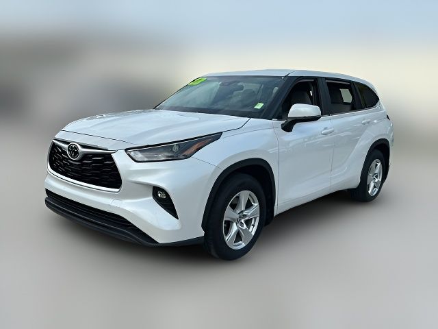 2023 Toyota Highlander LE