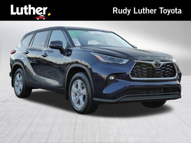 2023 Toyota Highlander LE