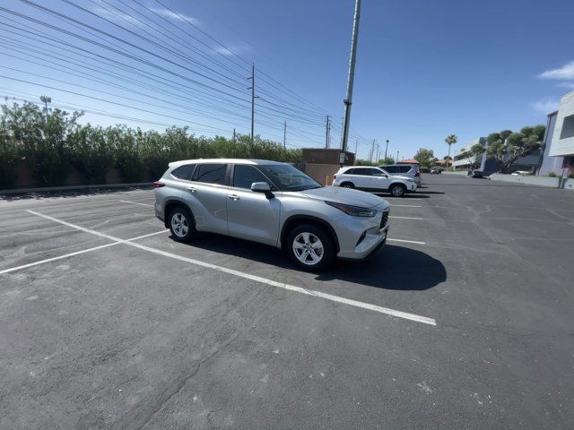 2023 Toyota Highlander LE