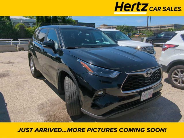 2023 Toyota Highlander LE