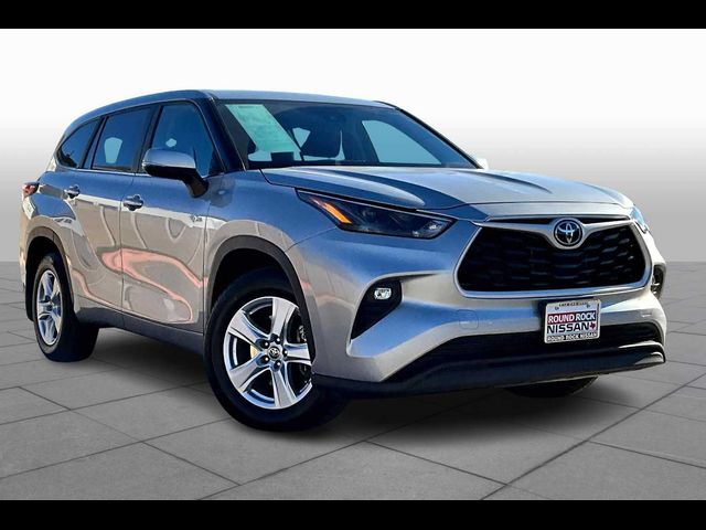 2023 Toyota Highlander LE