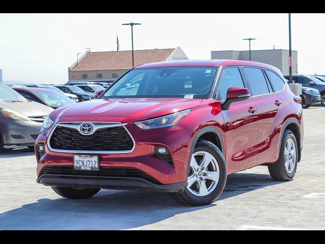 2023 Toyota Highlander LE