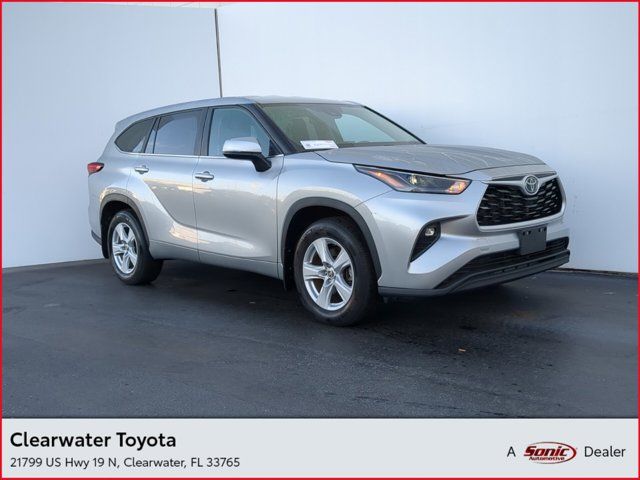 2023 Toyota Highlander LE