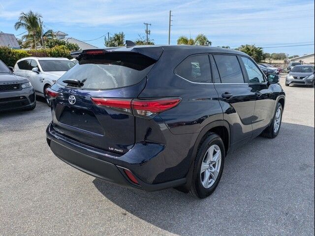 2023 Toyota Highlander LE