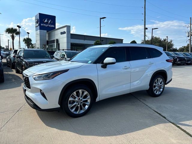 2023 Toyota Highlander L