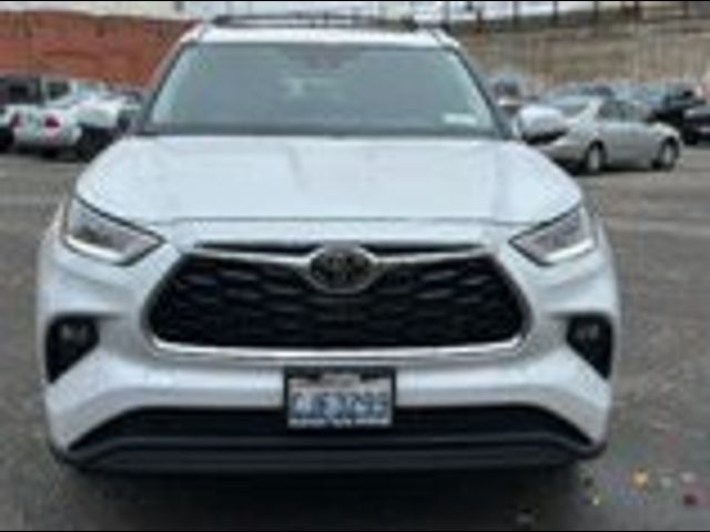 2023 Toyota Highlander L