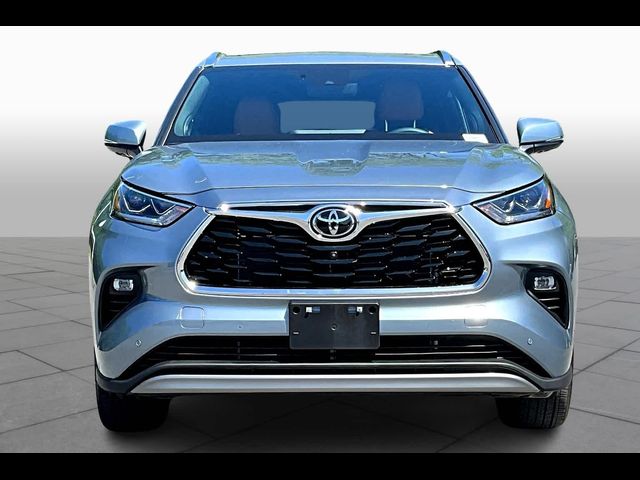 2023 Toyota Highlander Platinum