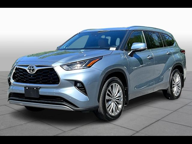 2023 Toyota Highlander Platinum