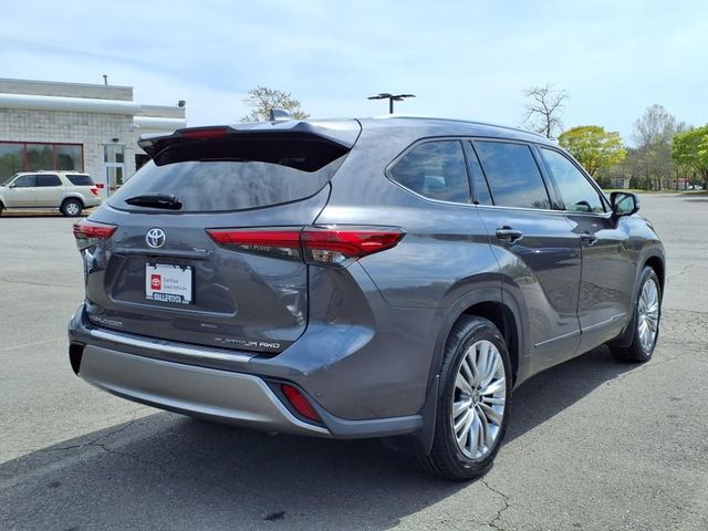 2023 Toyota Highlander Platinum