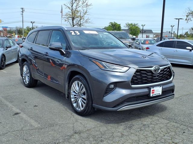 2023 Toyota Highlander Platinum