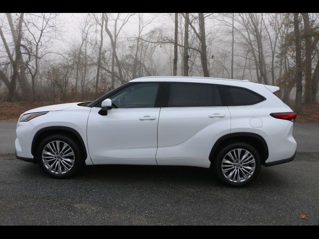 2023 Toyota Highlander Platinum