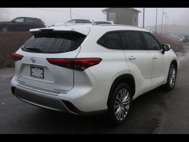 2023 Toyota Highlander Platinum