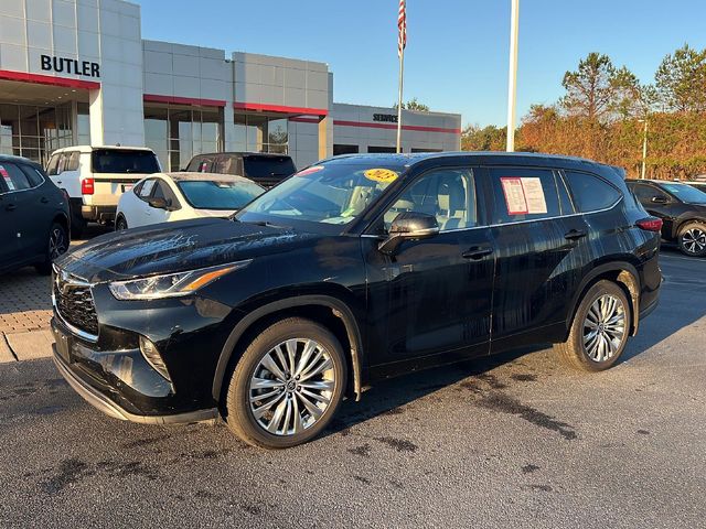 2023 Toyota Highlander Platinum