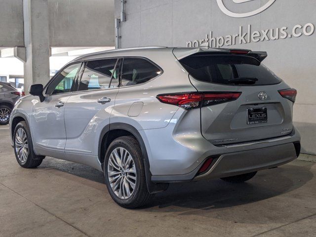 2023 Toyota Highlander Platinum