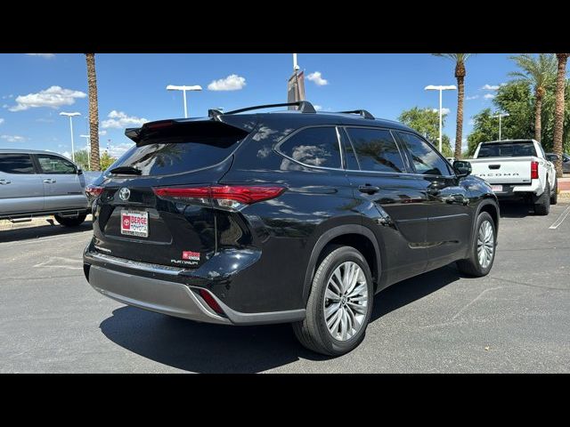 2023 Toyota Highlander Platinum