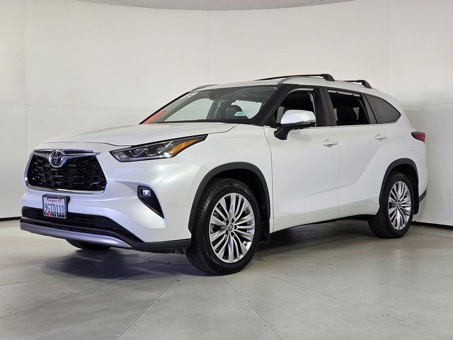 2023 Toyota Highlander Platinum