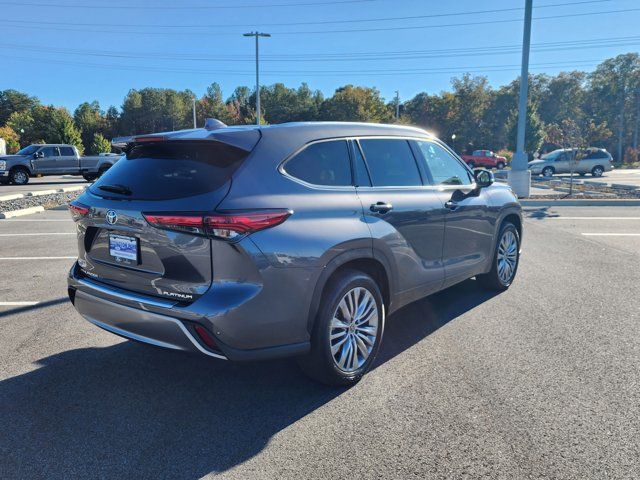 2023 Toyota Highlander Platinum