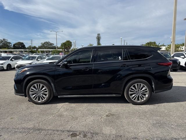 2023 Toyota Highlander Platinum