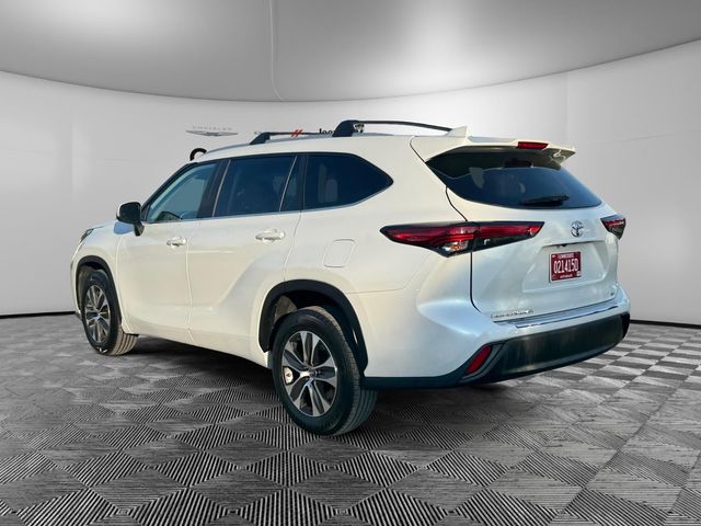 2023 Toyota Highlander Platinum