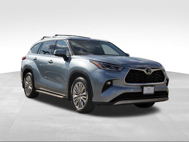 2023 Toyota Highlander Platinum