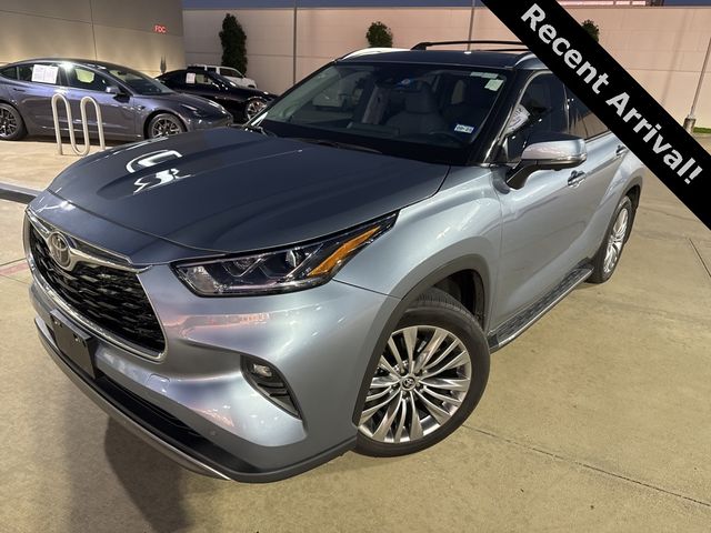 2023 Toyota Highlander Platinum