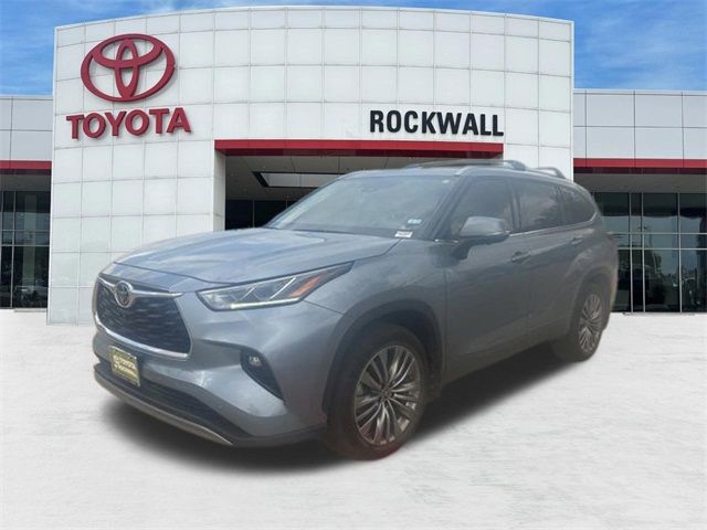 2023 Toyota Highlander Platinum