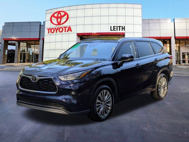 2023 Toyota Highlander Platinum