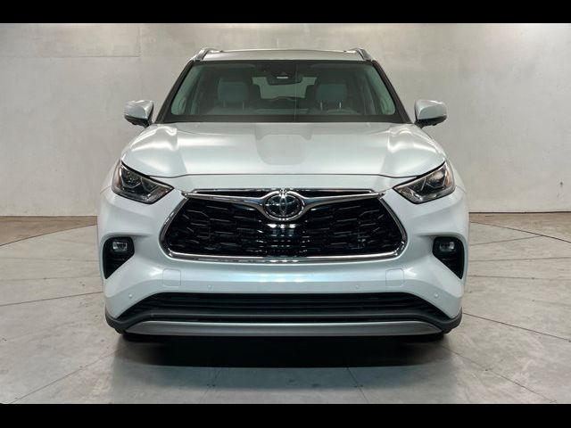 2023 Toyota Highlander Platinum