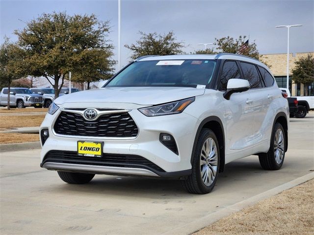 2023 Toyota Highlander Platinum