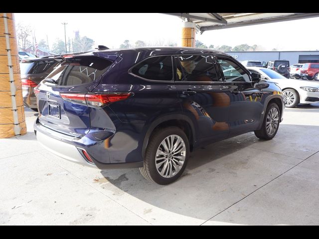 2023 Toyota Highlander Platinum