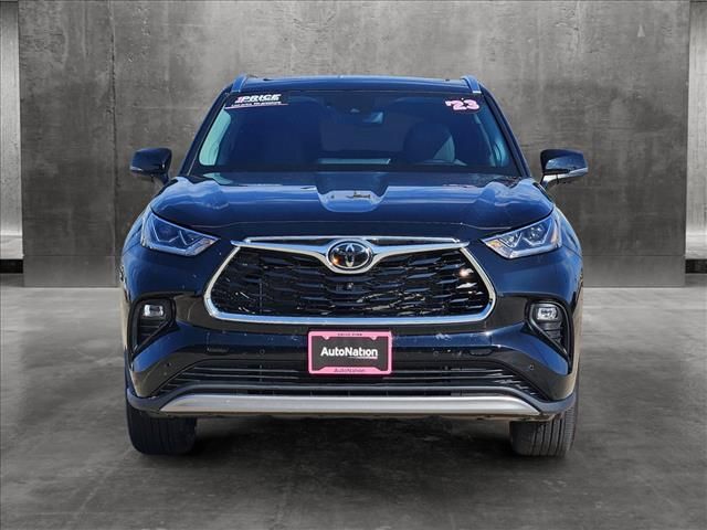 2023 Toyota Highlander Platinum