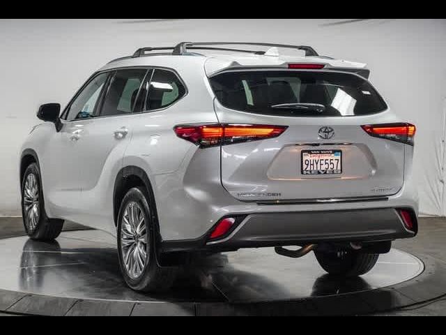 2023 Toyota Highlander Platinum