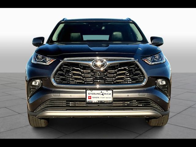 2023 Toyota Highlander Platinum