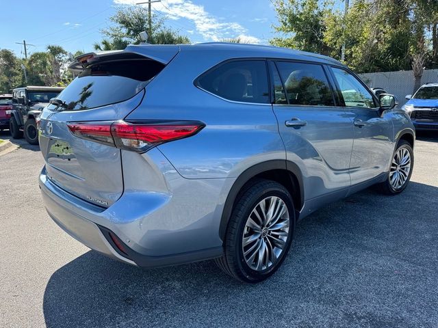 2023 Toyota Highlander Platinum