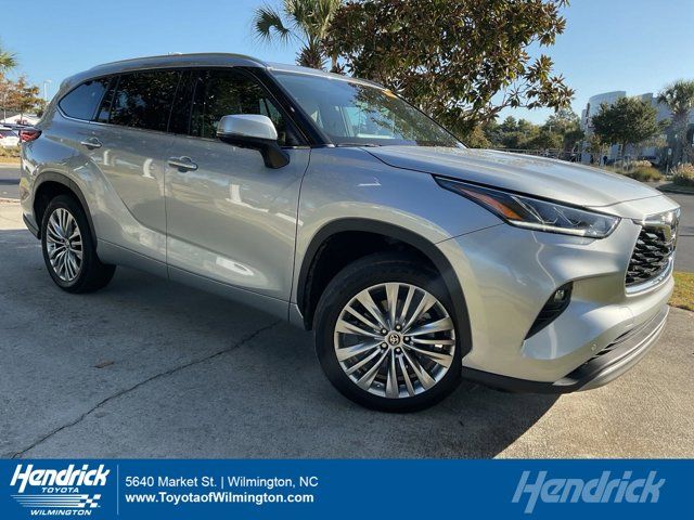 2023 Toyota Highlander Platinum